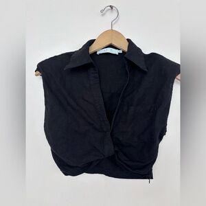 ASTR THE LABEL Black Collared Crop Top